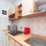 And Radojka 普利莫顿