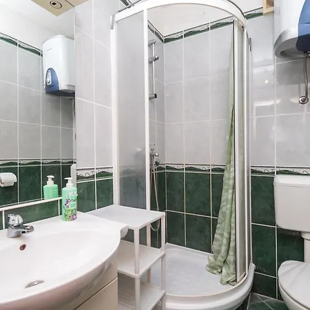 And Radojka Lejlighed