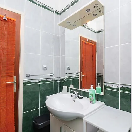 And Radojka Primošten