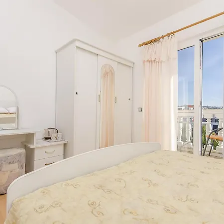 And Radojka Primošten