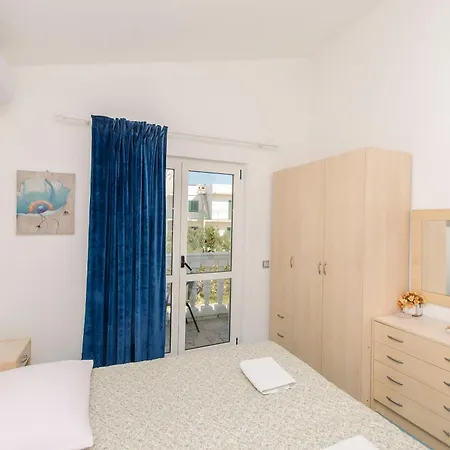 And Radojka Primošten