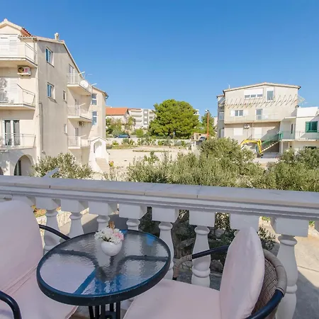 Lejlighed And Radojka Primošten