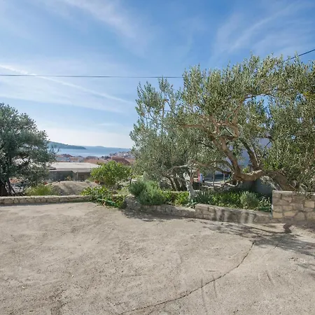 And Radojka * Primošten