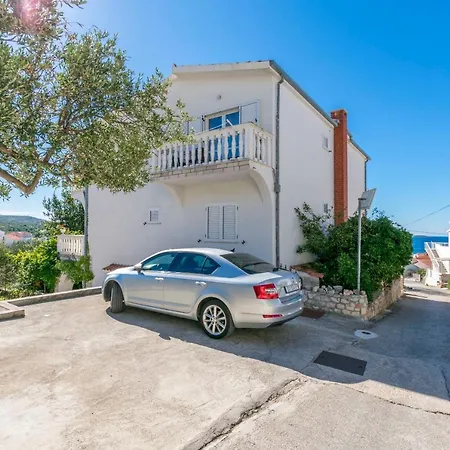 And Radojka Primošten