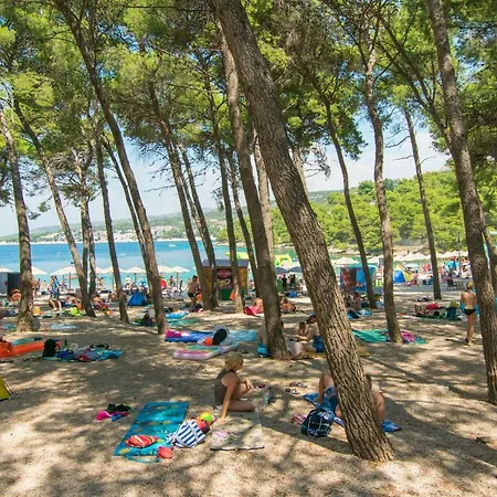 And Radojka Primošten