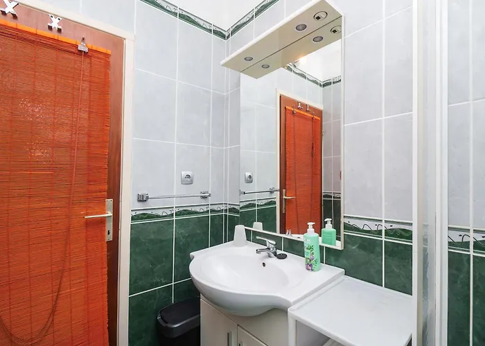 And Radojka Primošten