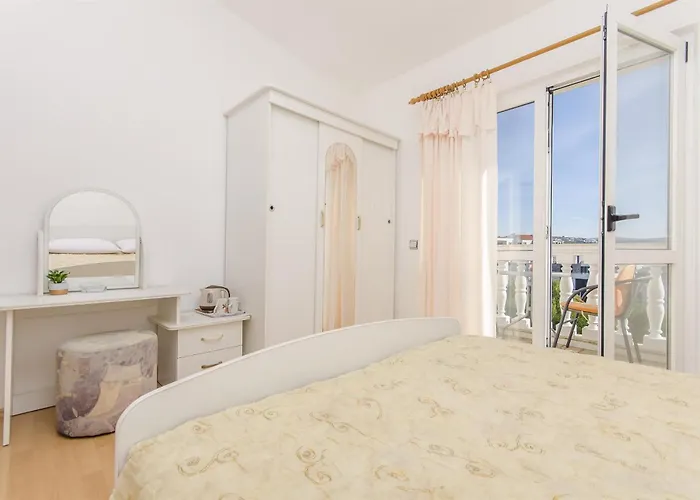 And Radojka Primošten