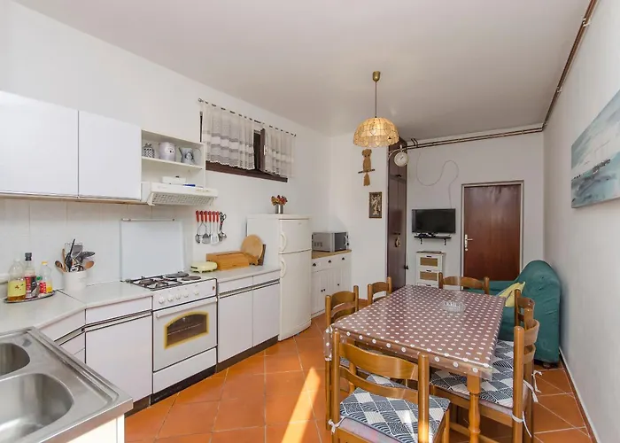 And Radojka Appartement Primošten