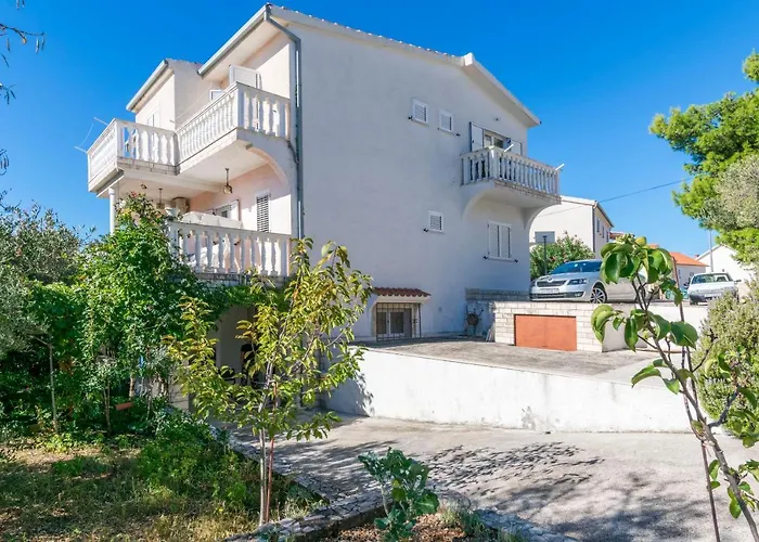 And Radojka * Primošten